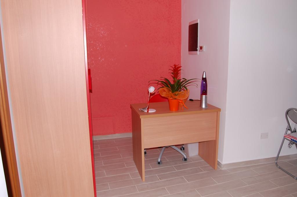 B&B Fenix Trani Exterior photo